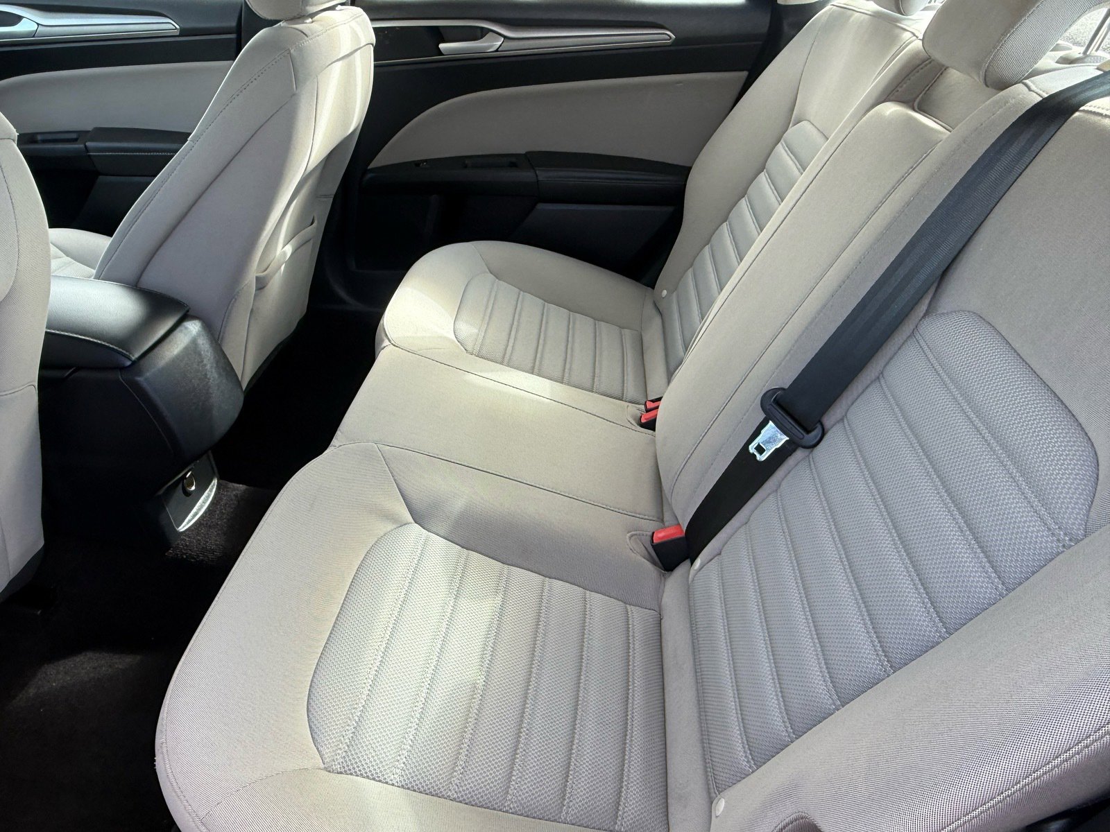 2018 Ford Fusion Hybrid S photo 12