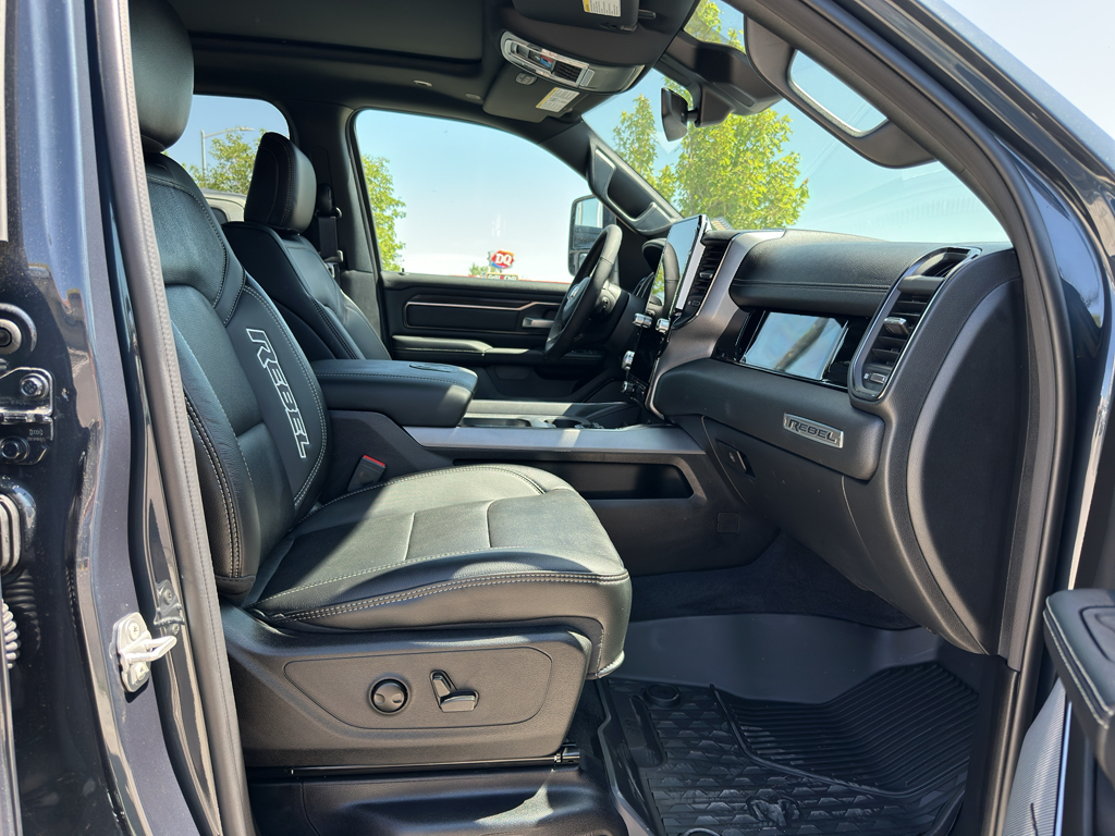 2025 Ram 1500 Rebel photo 8