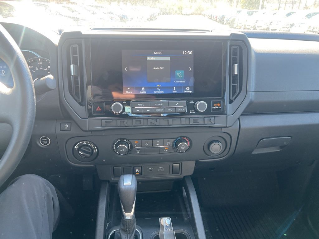 2025 Nissan Frontier King Cab S photo 10