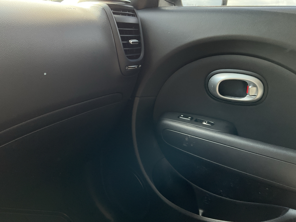 2019 Kia Soul Base photo 28
