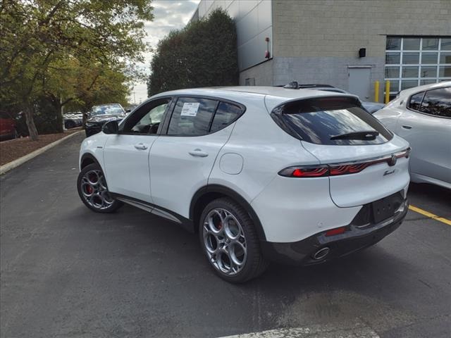 2024 Alfa Romeo Tonale Veloce photo 4