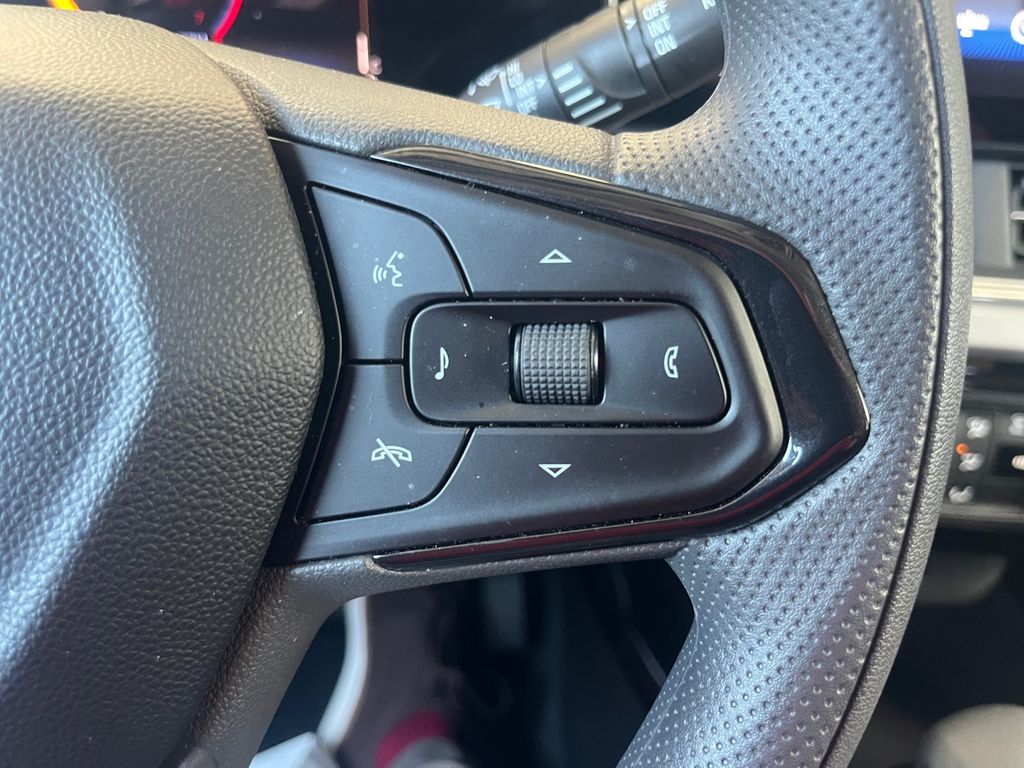 2024 Chevrolet Trax LT photo 28