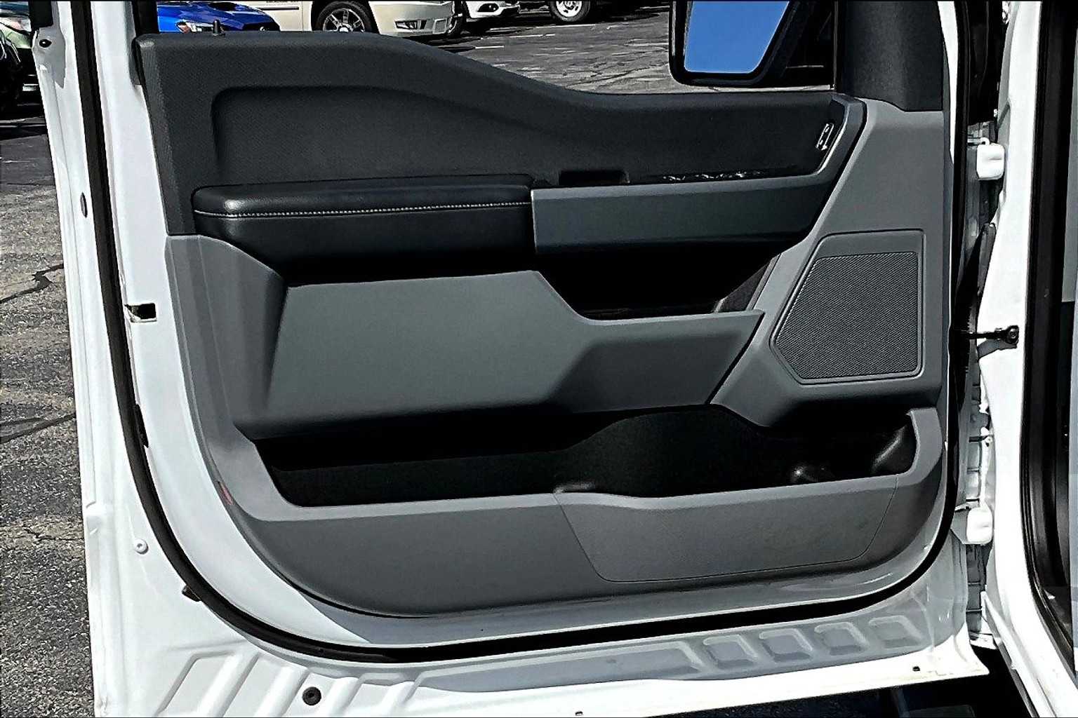 2021 Ford F-150 XLT photo 9