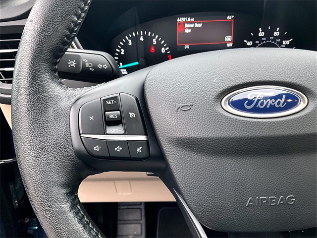 2020 Ford Escape SEL photo 21