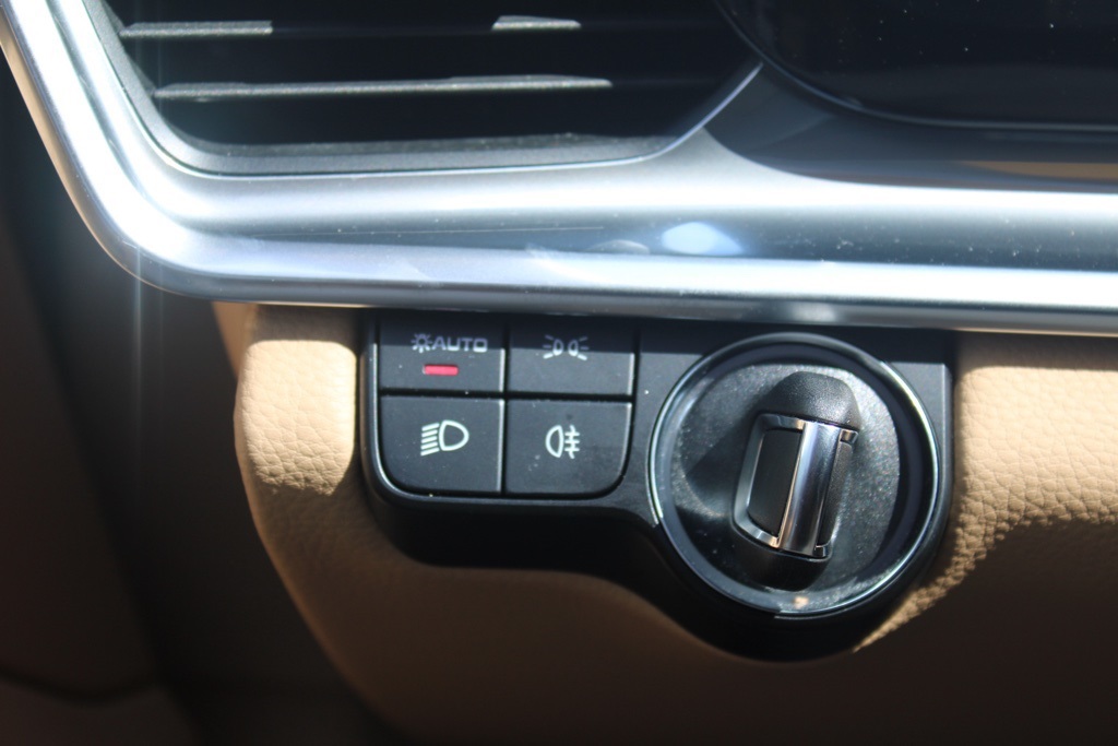 2023 Porsche Panamera E-Hybrid 4 photo 16