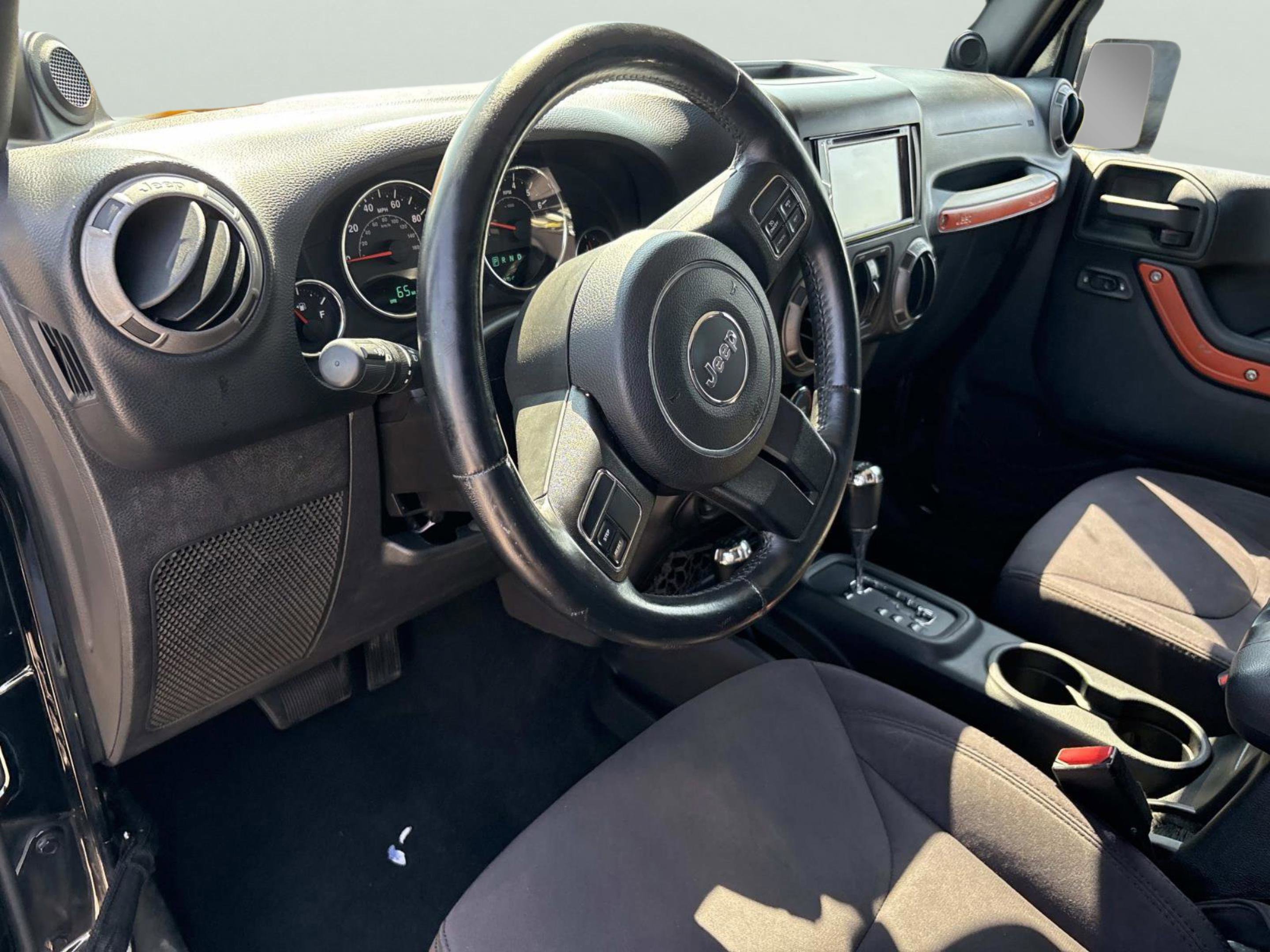 2013 Jeep Wrangler Unlimited Sport photo 21