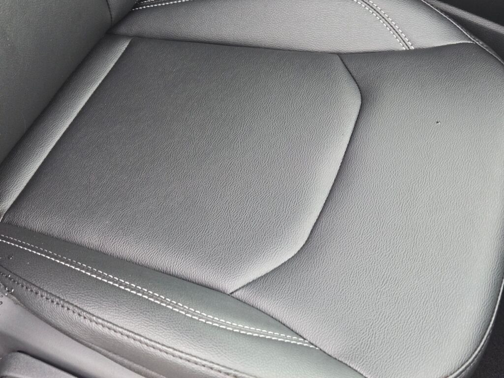 2026 Jeep Compass Limited photo 3