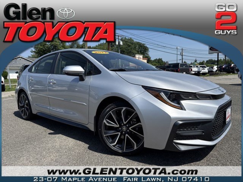 2022 Toyota Corolla SE's photo