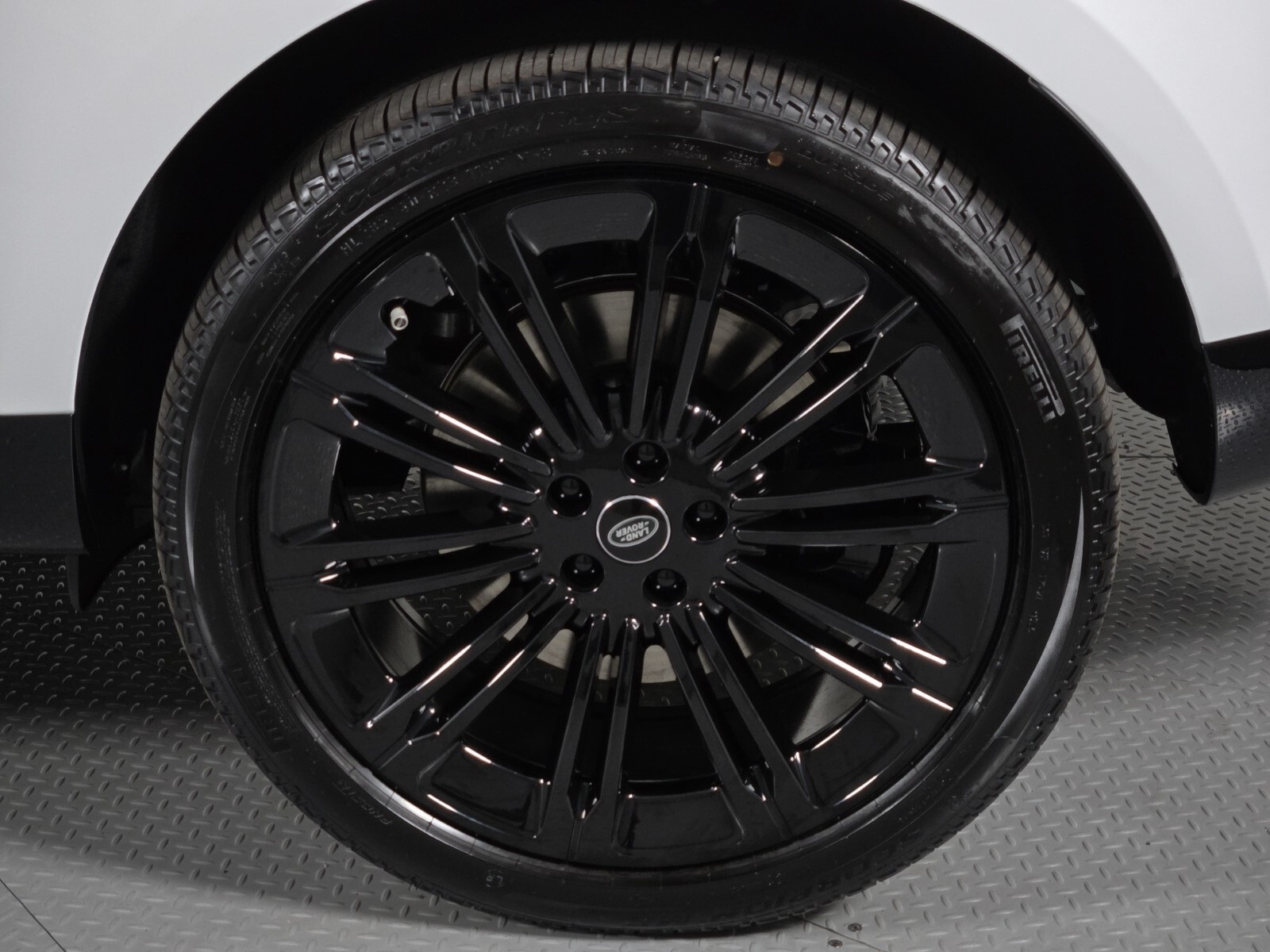 2025 Land Rover Range Rover Autobiography photo 7