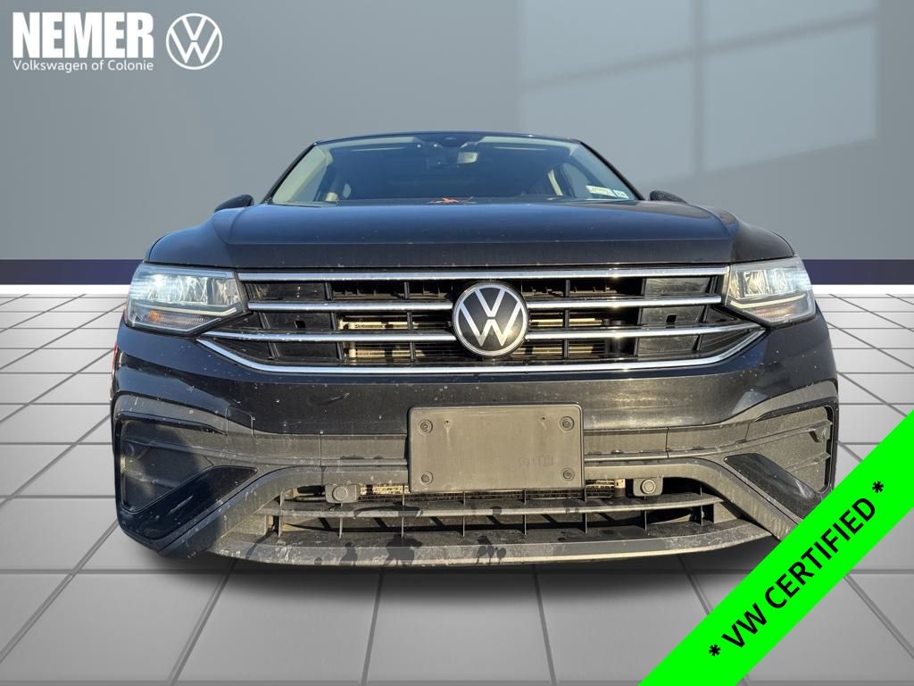 2022 Volkswagen Tiguan SE photo 2