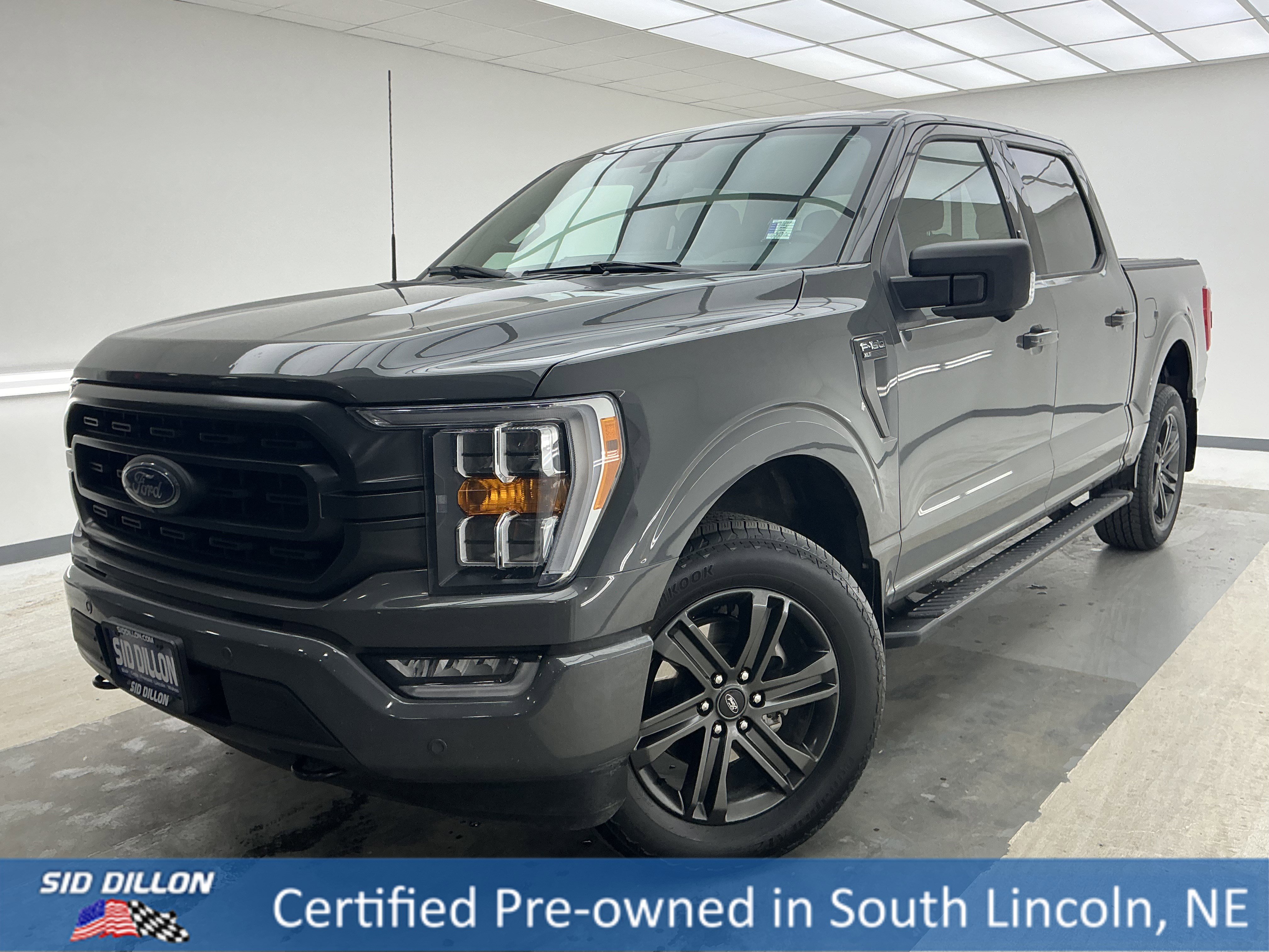 2021 Ford F-150 XLT's photo