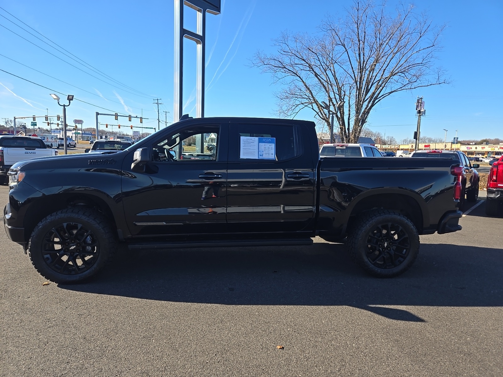 2024 Chevrolet Silverado 1500 High Country photo 4