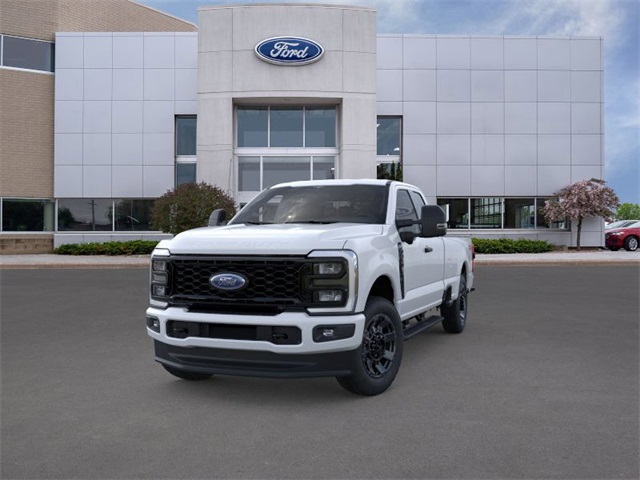 2026 Ford F-350 photo 2