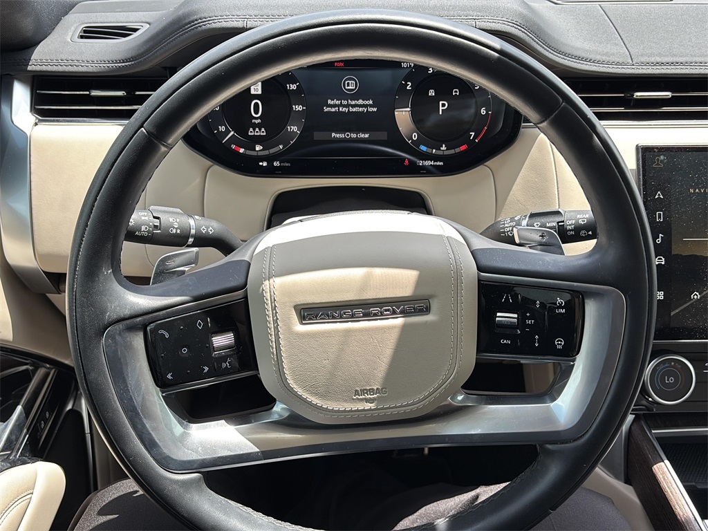 2023 Land Rover Range Rover SE photo 7