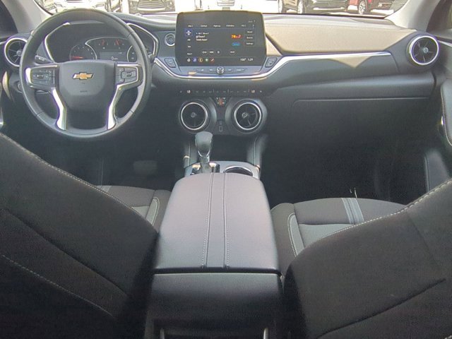 2025 Chevrolet Blazer 2LT photo 11
