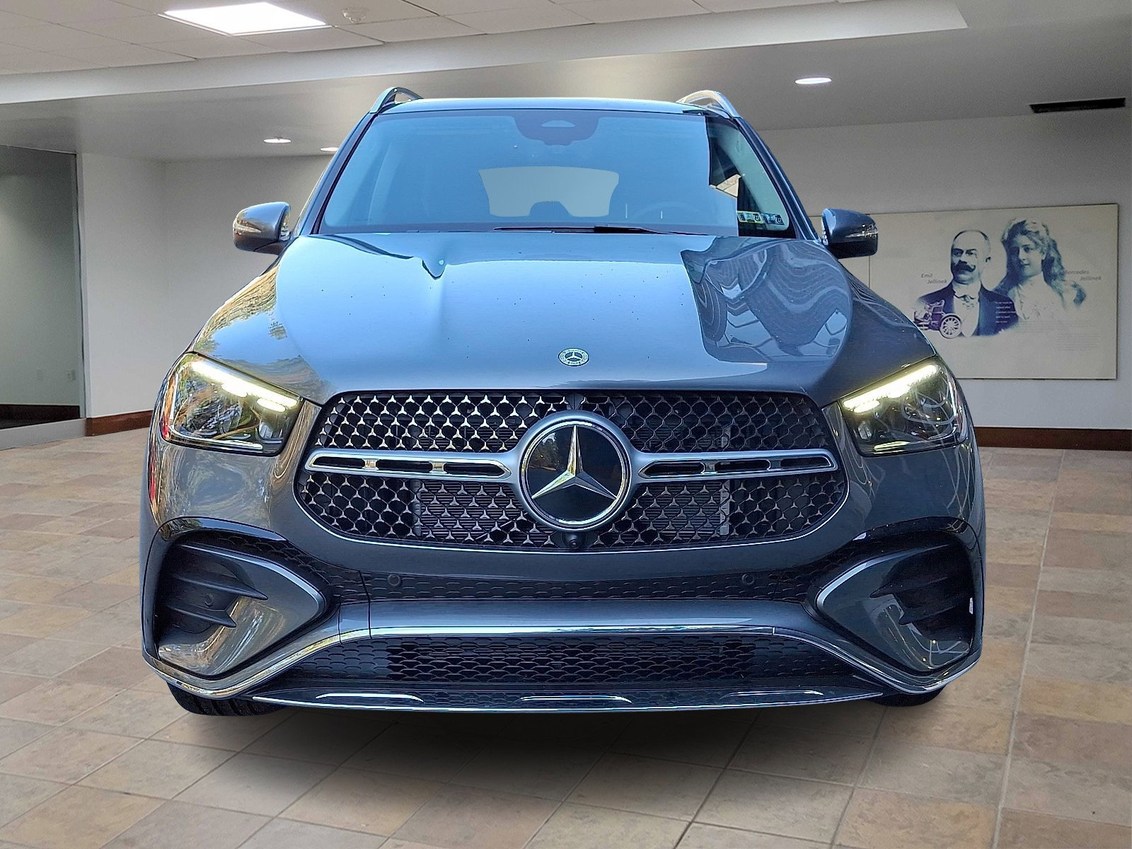 2026 Mercedes Benz GLE 450 4MATIC photo 2