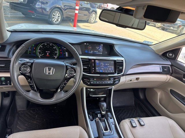 2017 Honda Accord Hybrid Touring photo 8