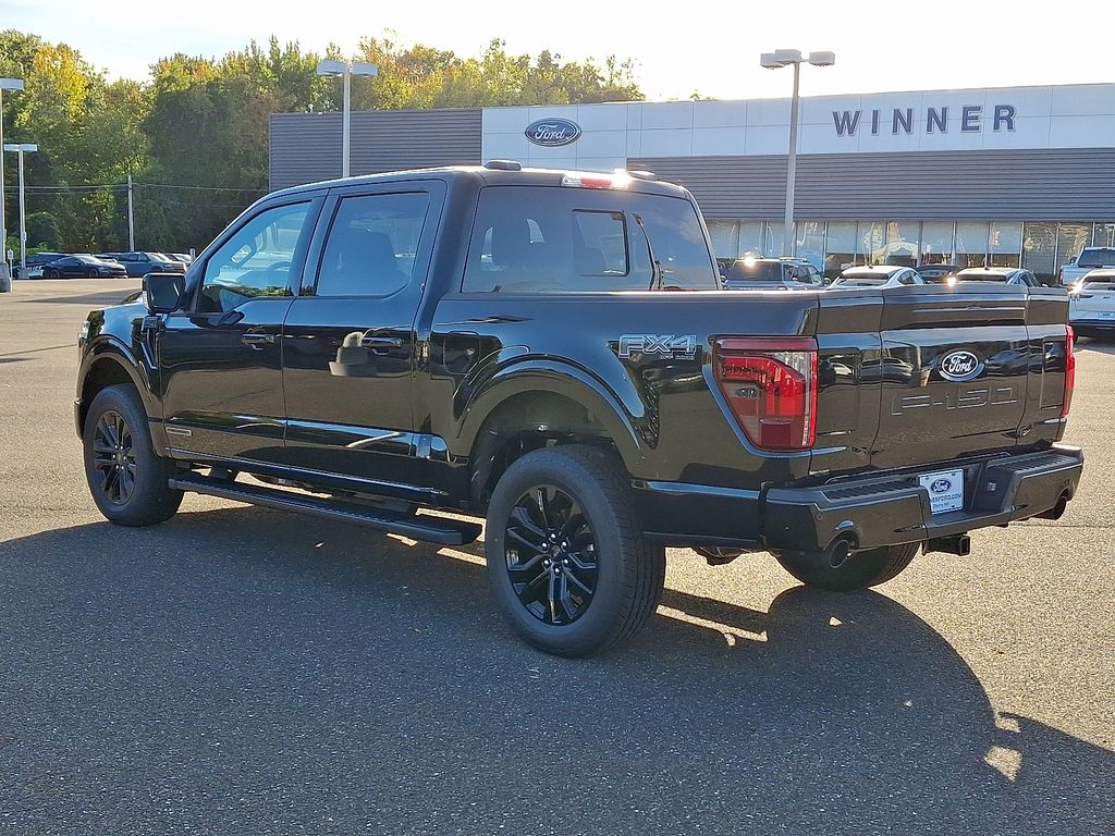 2025 Ford F-150 Lariat photo 2