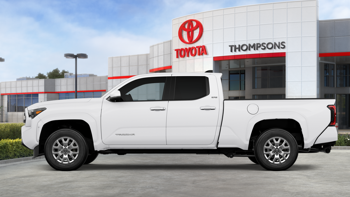 2026 Toyota Tacoma SR5 4x4 Double Cab photo 4