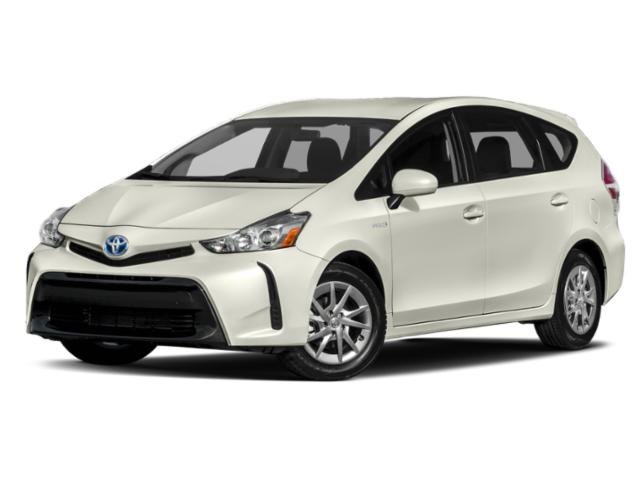 2015 Toyota Prius v Three's photo