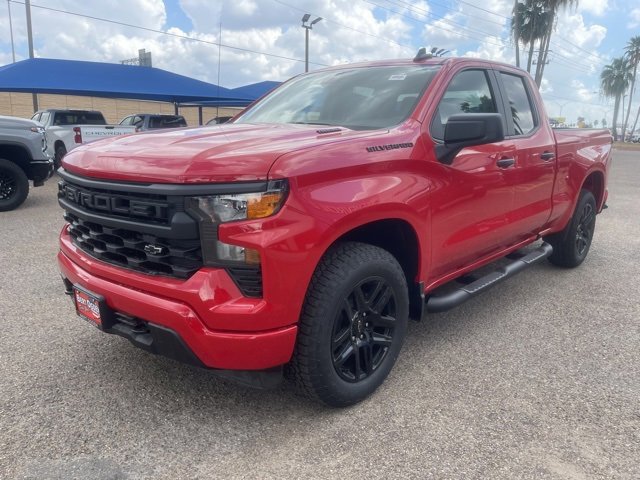 2026 Chevrolet Silverado 1500 Custom photo 3