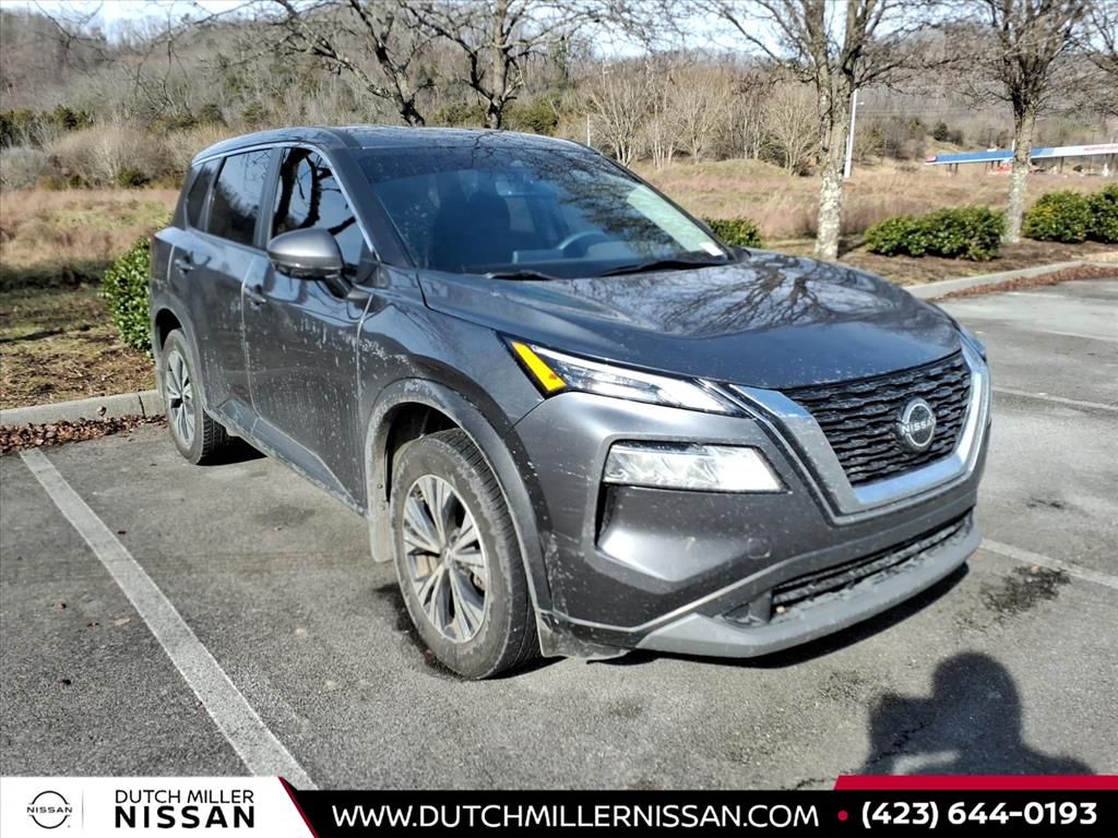 2022 Nissan Rogue SV's photo