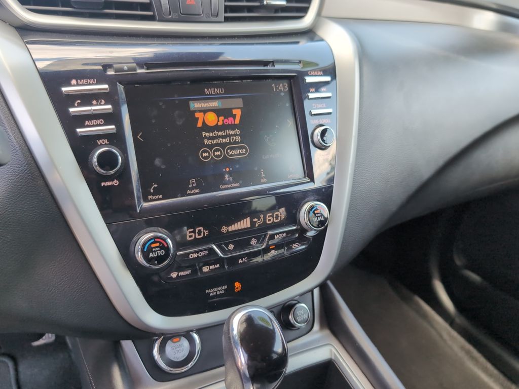 2020 Nissan Murano SV photo 11