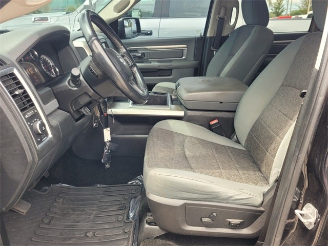2015 Ram 1500 Outdoorsman photo 3