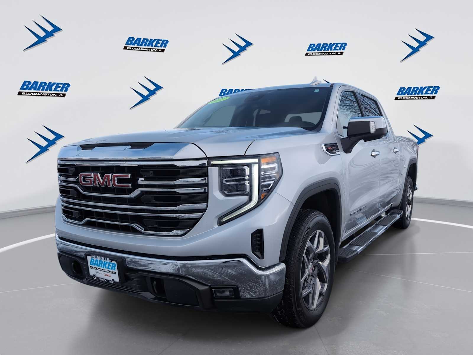 2022 GMC Sierra 1500 SLT's photo