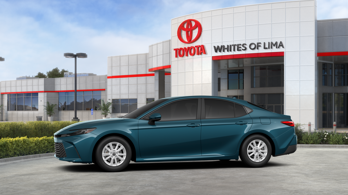 2026 Toyota Camry LE photo 3
