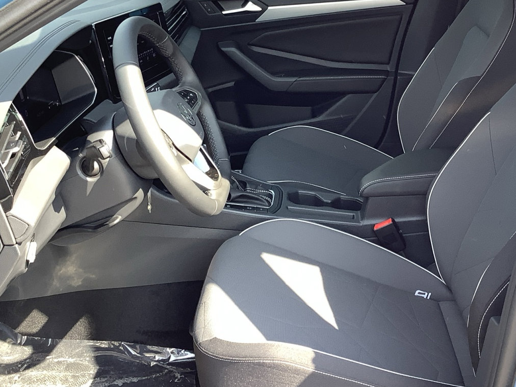 2025 Volkswagen Jetta Sport photo 22