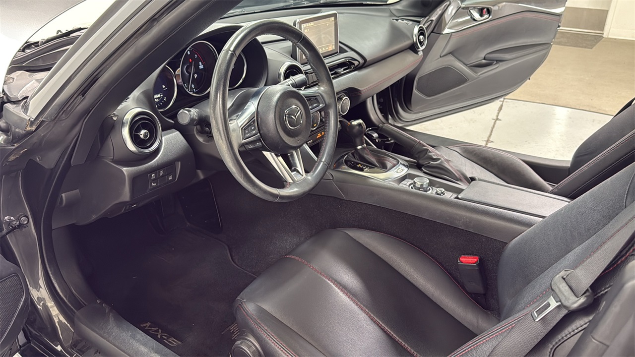 2017 Mazda MX-5 Miata RF Miata Grand Touring photo 12