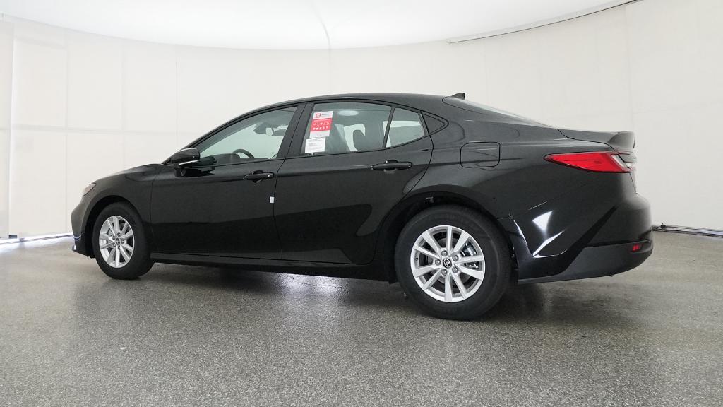 2026 Toyota Camry LE photo 12