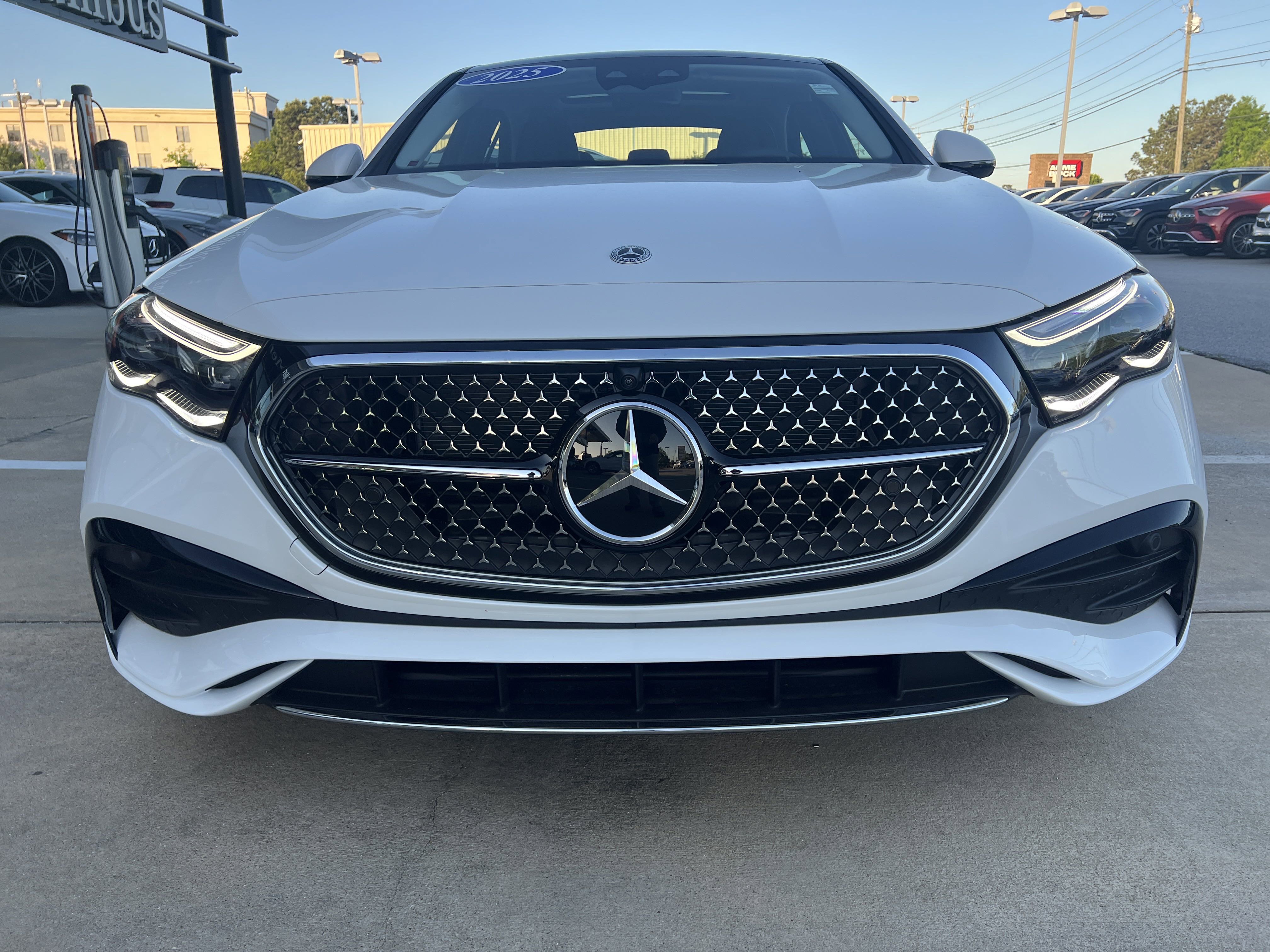 2025 Mercedes Benz E 350 photo 4