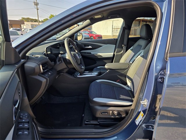 2025 Buick Envista Preferred photo 2