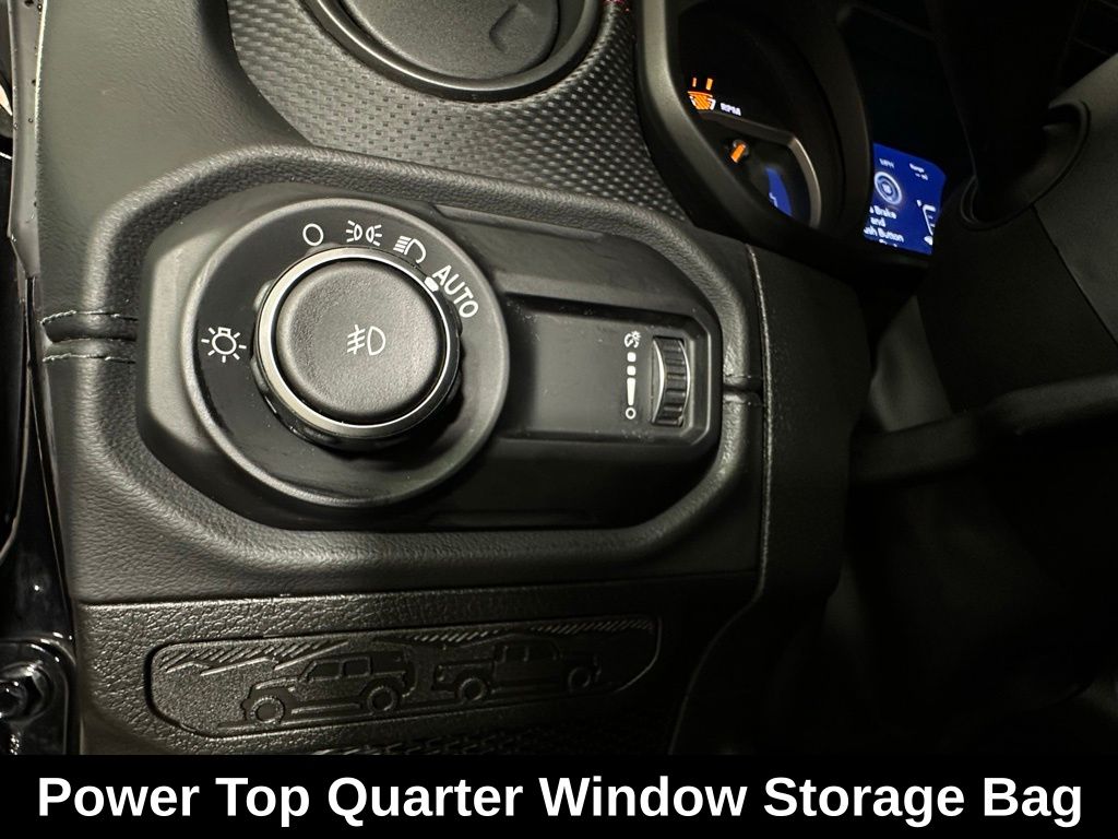 2024 Jeep Wrangler Rubicon photo 12