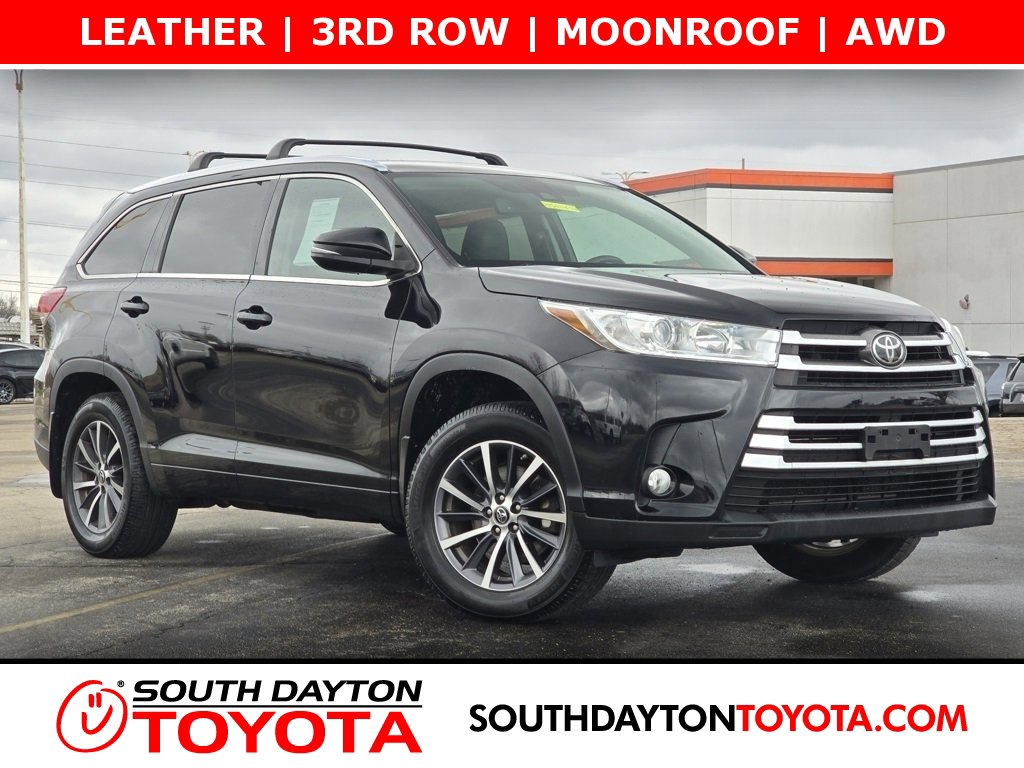 2017 Toyota Highlander XLE's photo