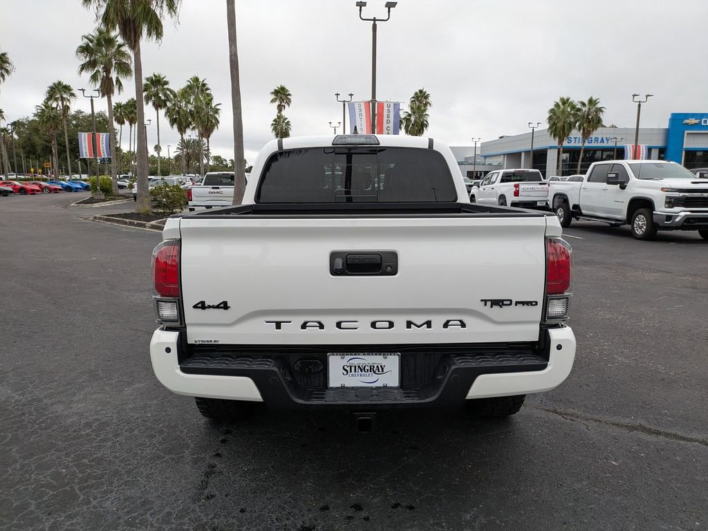 2017 Toyota Tacoma SR5 photo 4