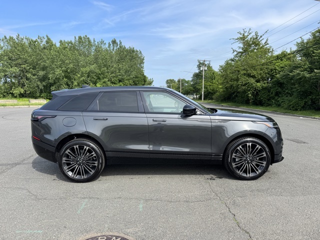 2026 Land Rover Range Rover Velar SE photo 6