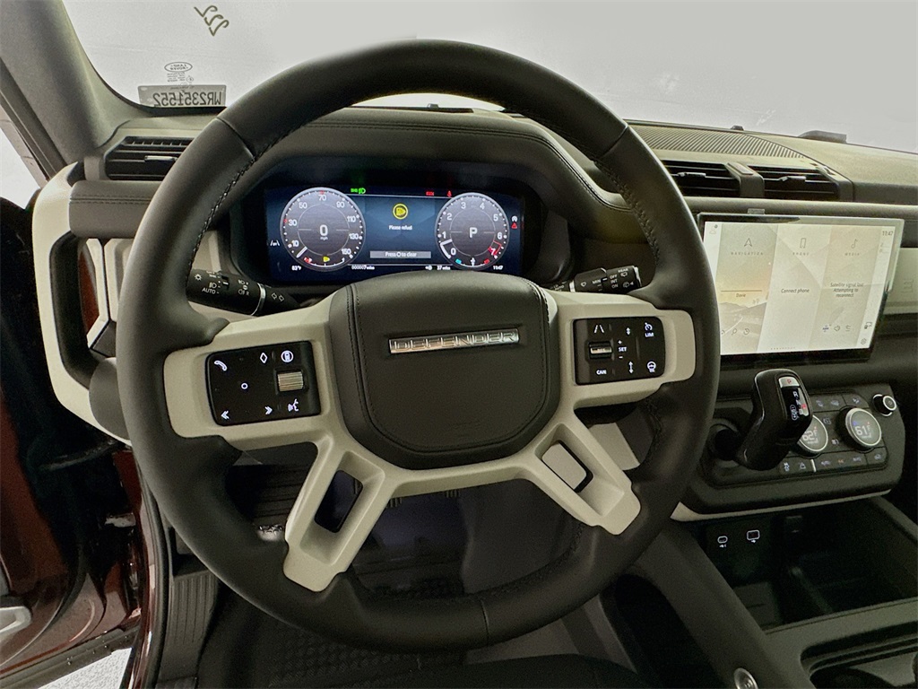 2024 Land Rover Defender 130 X-Dynamic SE photo 9