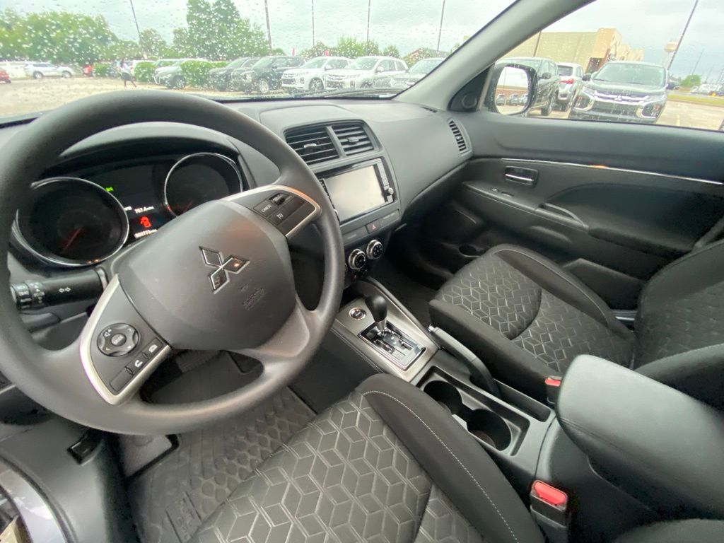 2024 Mitsubishi Outlander Sport ES photo 19
