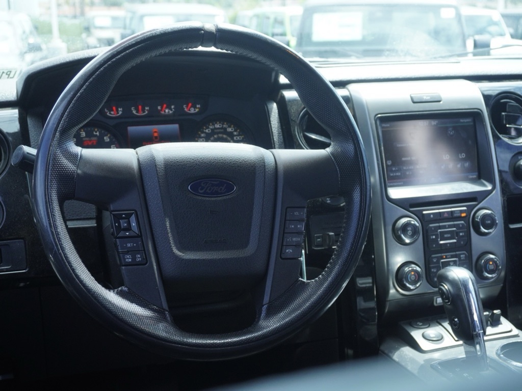 2013 Ford F-150 SVT Raptor photo 24