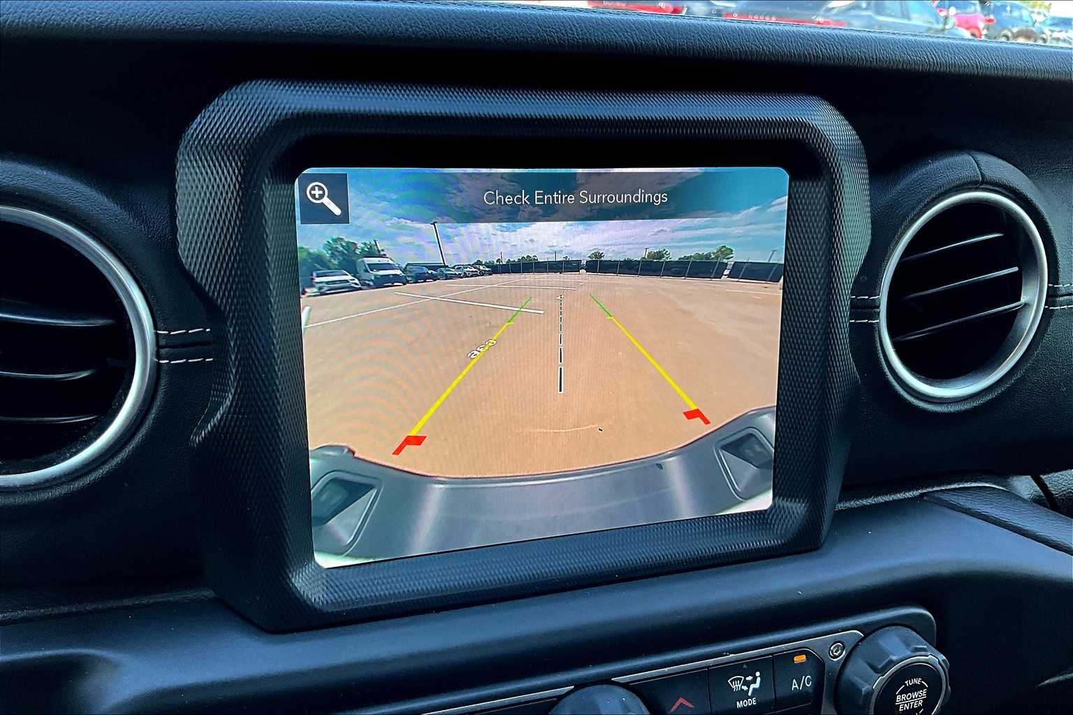 2022 Jeep Gladiator Overland photo 24