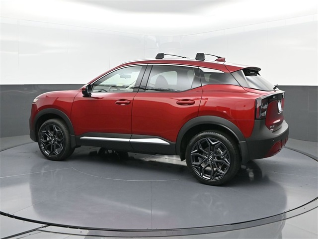 2025 Nissan Kicks SR photo 3