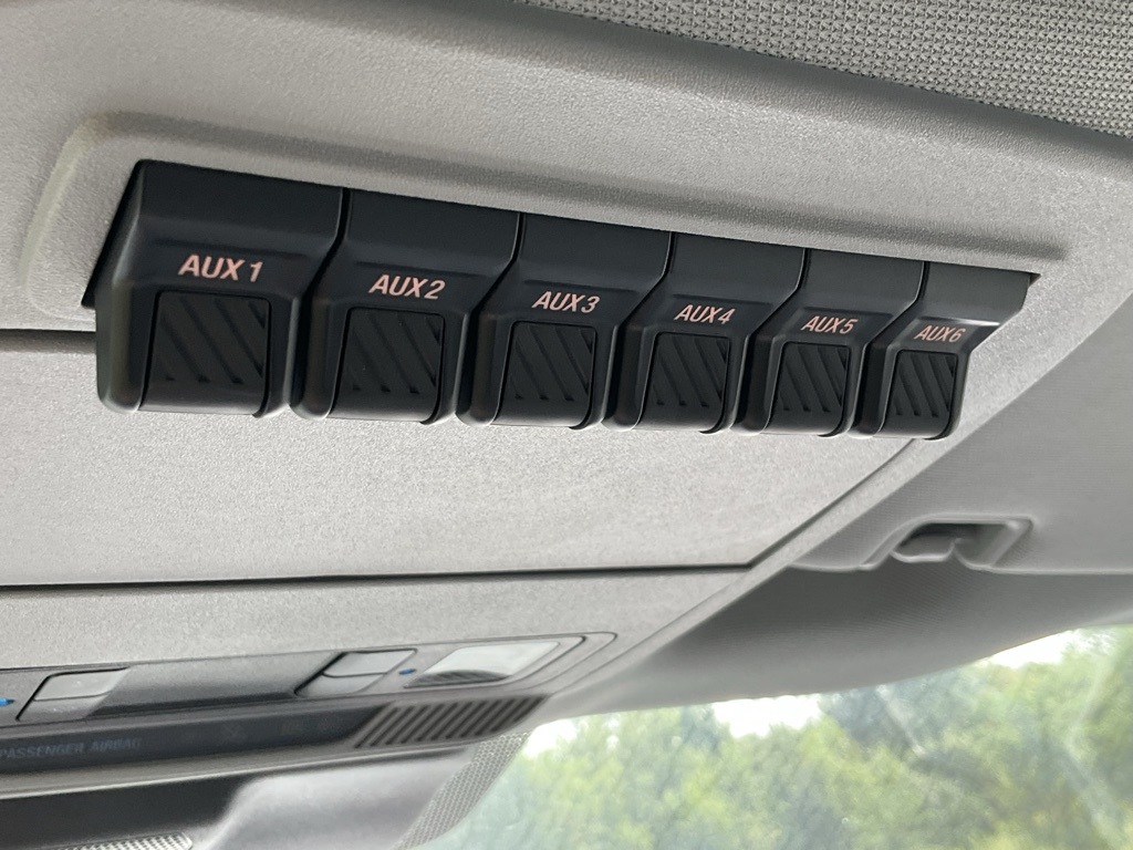 2025 Ford F-550 XLT photo 4