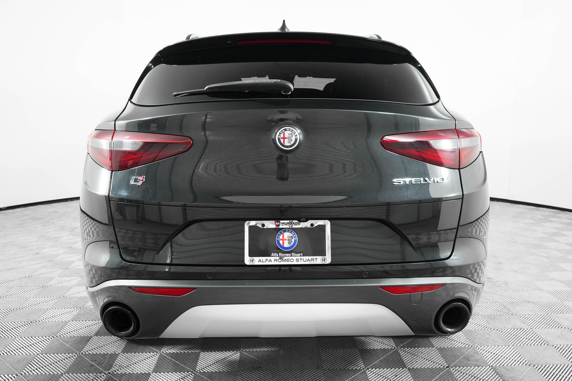 2022 Alfa Romeo Stelvio Ti photo 3