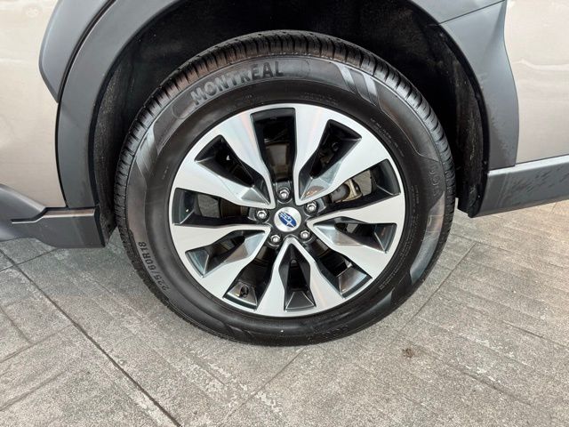 2023 Subaru Outback Limited photo 3