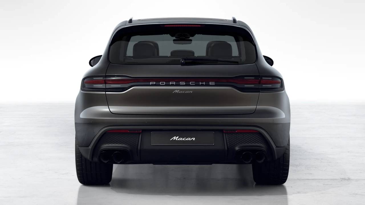 2026 Porsche Macan T photo 8