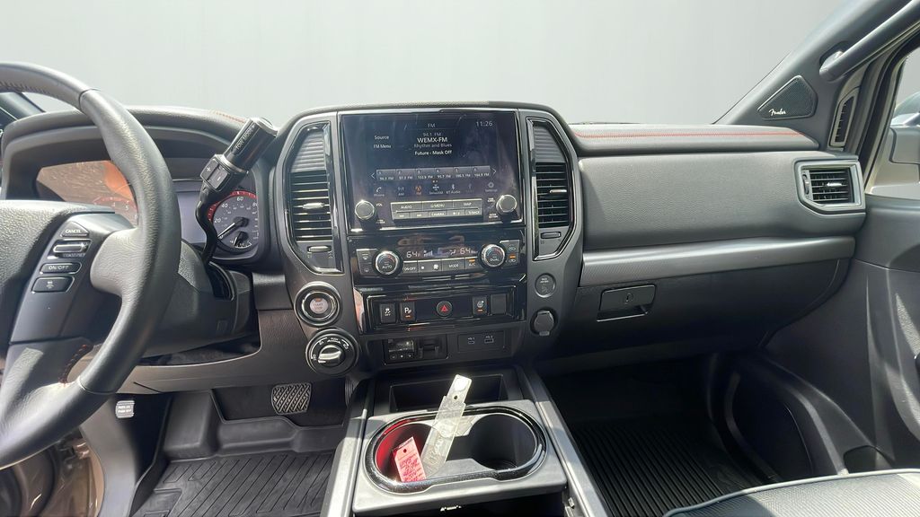 2024 Nissan Titan PRO-4X photo 10