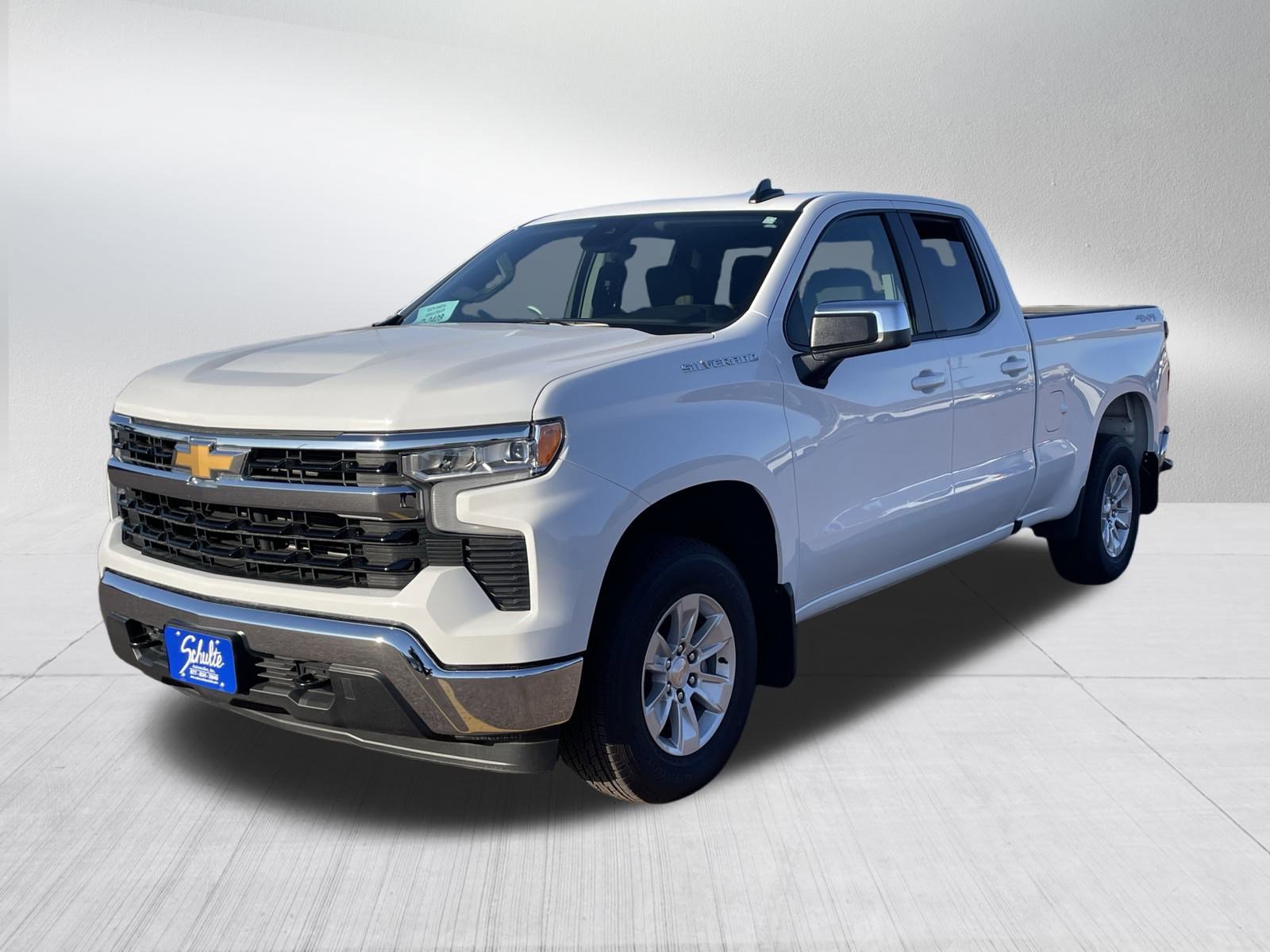 2024 Chevrolet Silverado 1500 LT photo 3